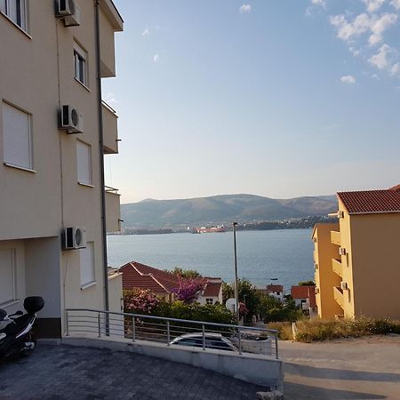 Apartment Tihana Trogir Bagian luar foto