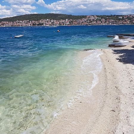 Apartment Tihana Trogir Bagian luar foto