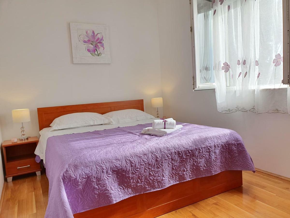 Apartment Tihana Trogir Bagian luar foto