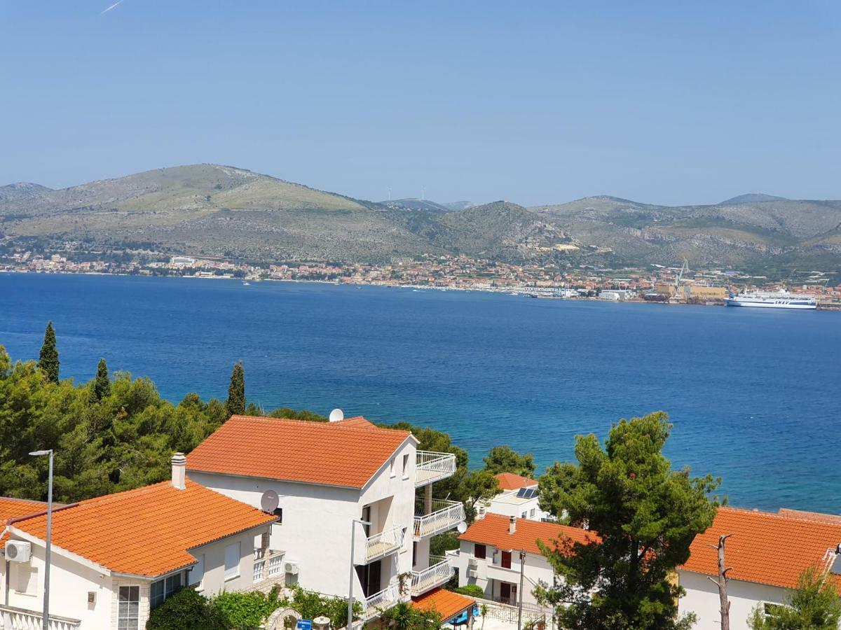 Apartment Tihana Trogir Bagian luar foto