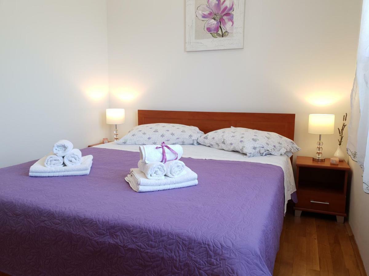 Apartment Tihana Trogir Bagian luar foto