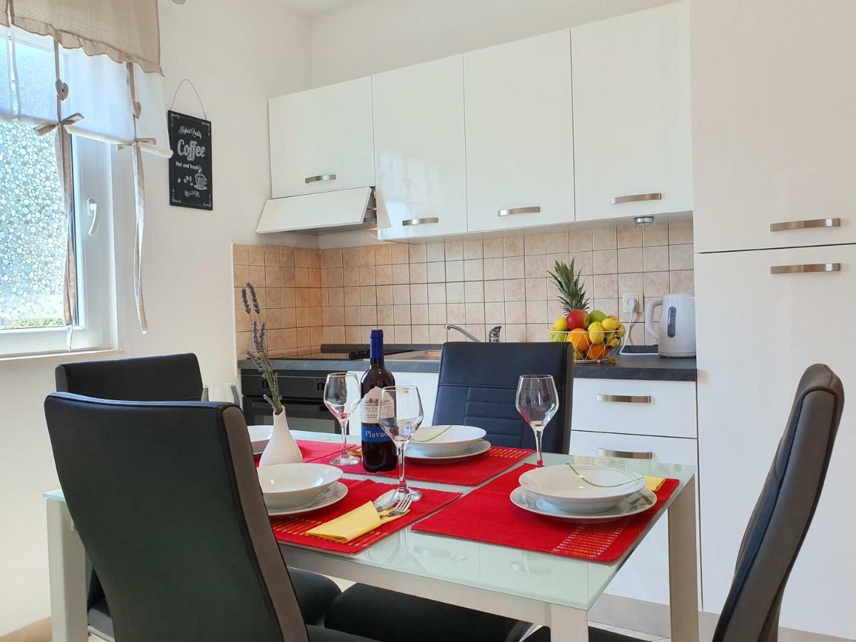 Apartment Tihana Trogir Bagian luar foto