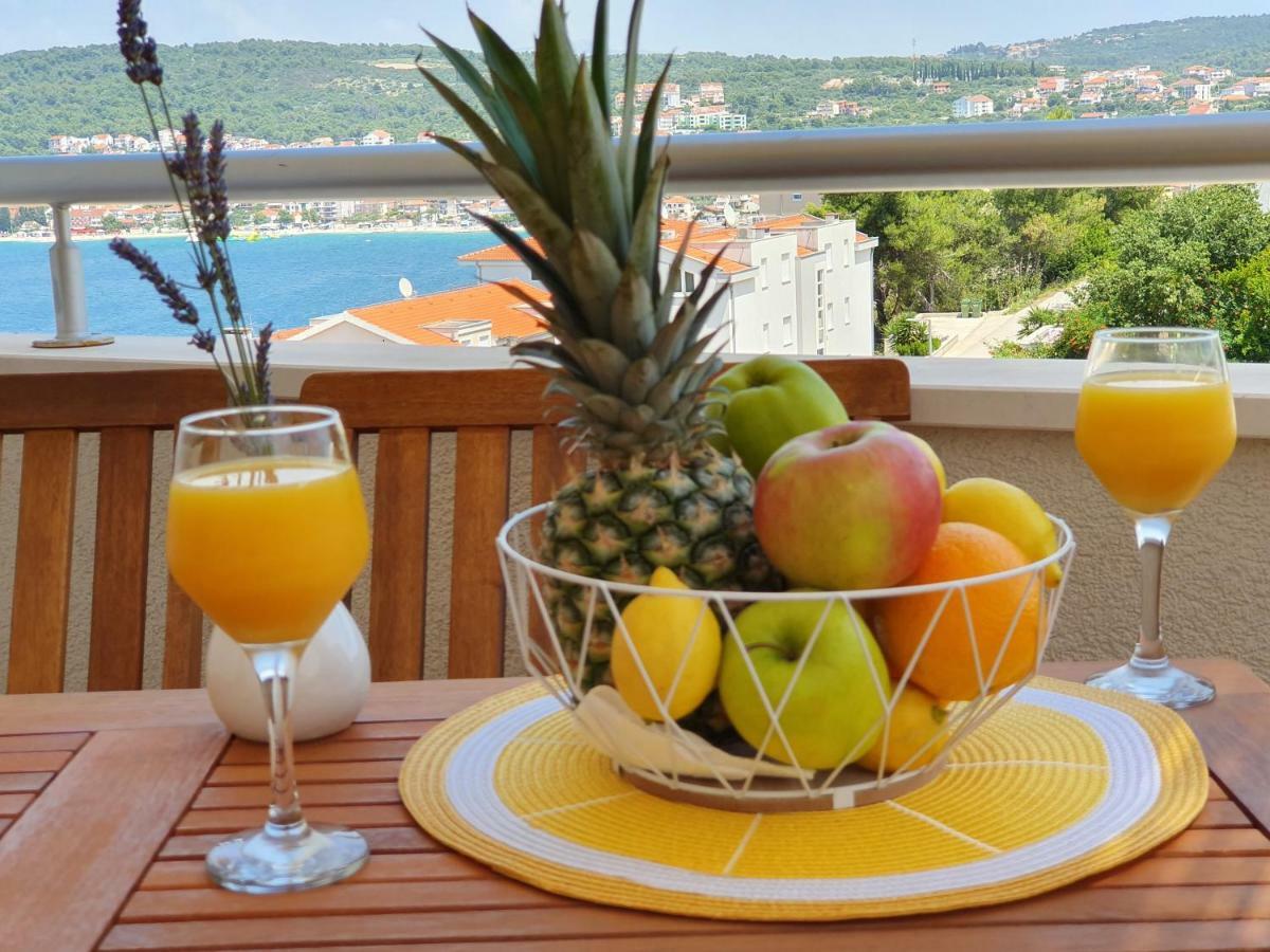 Apartment Tihana Trogir Bagian luar foto